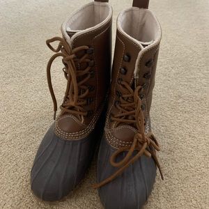 Brown boots